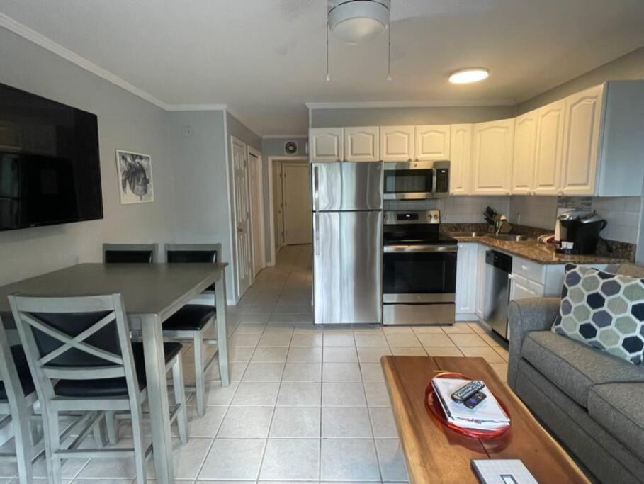 Apartment Feelin Tip'sea-oceanview Retreat Steps To